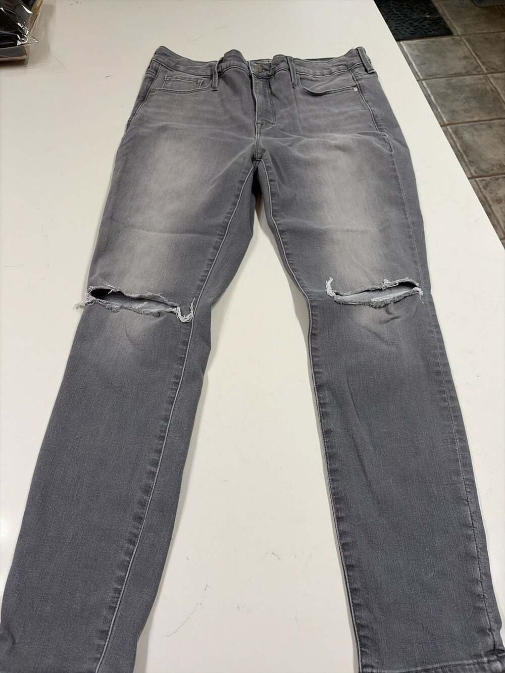 Athleta Sculptek Skinny Distressed Jeans Grey Wash Size 12